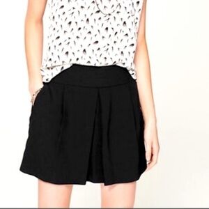 Ann Taylor LOFT Black Pleated Front Skort Shorts - 4 Petite